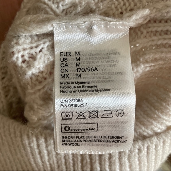 h&m influencer fave flounce sweater - Picture 5 of 6